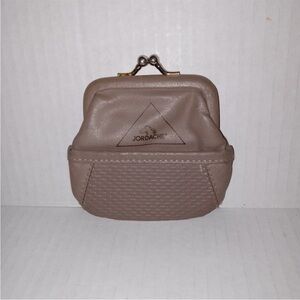 Jordache Small  Kiss Lock Coin Purse EUC Color Tan Antique 4”x 4” Small Coins